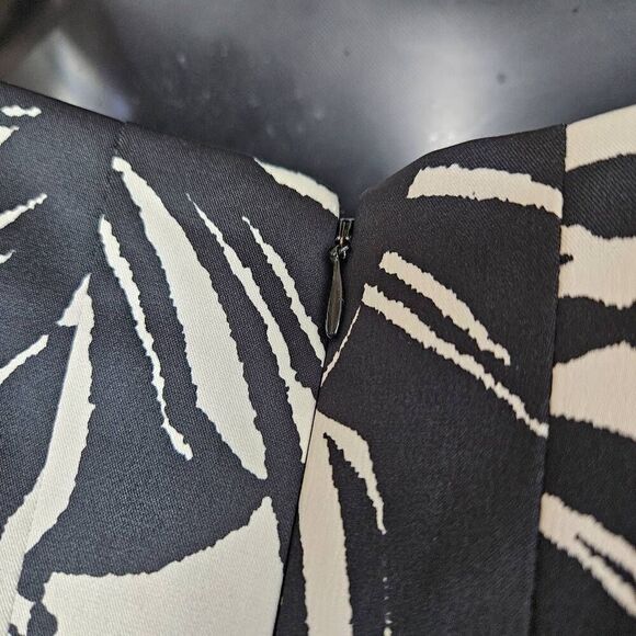 White House Black Market Floral Pleated Fit & Flare Dress - Picture 6 of 8